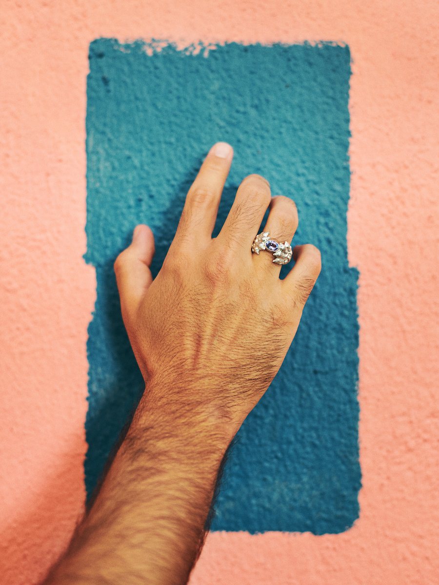 Bague originale upcyclée en argent et tanzanite, fabriquée à Paris, marque PROMISES