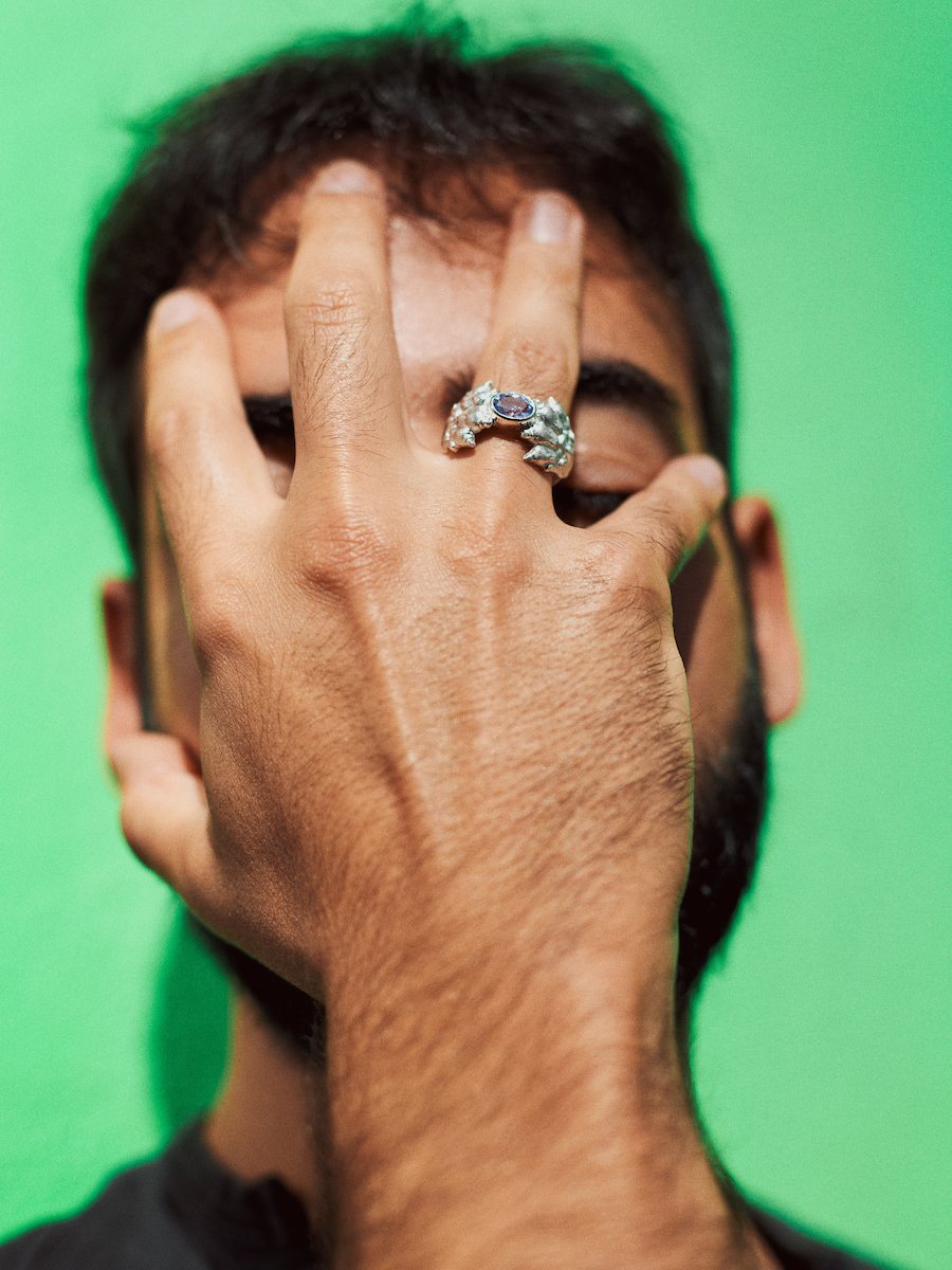 Bague originale upcyclée en argent et tanzanite, fabriquée à Paris, marque PROMISES