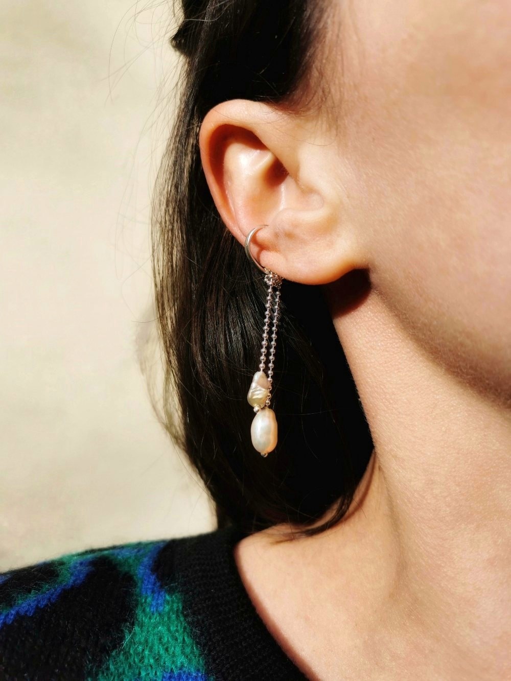 Ear cuff en argent 925 recyclé, perle et chaine modulable fabriqué à Paris, Bague d oreille marque PROMISES