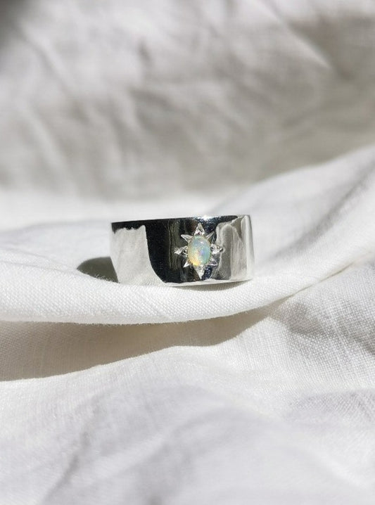 Bague originale, opale et argent recyclé éthique, fabriquée à Paris marque PROMISES