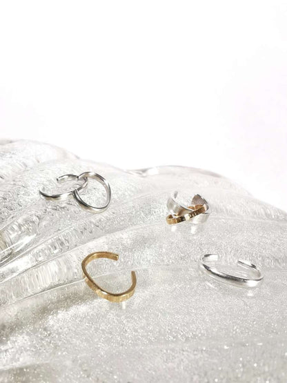 Ear cuff simple en argent 925 recyclé fabriqué à Paris. Bijoux éthique made in france Marque PROMISES